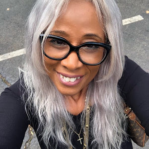 Meet your Posher, Nesrine